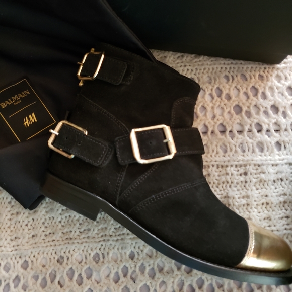 Pierre Balmain Shoes - NWT💞BALMAIN X H&M Suede Gold Ankle Boots Size 5.5